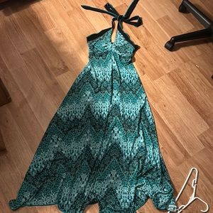 Beautiful Autumn Teneyl original maxi dress super comfy size medium worn once